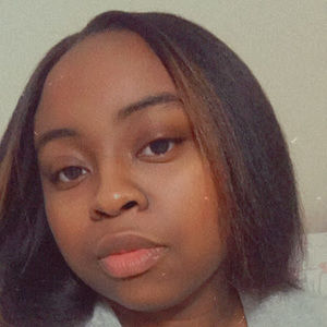 Meet your Posher, Maya